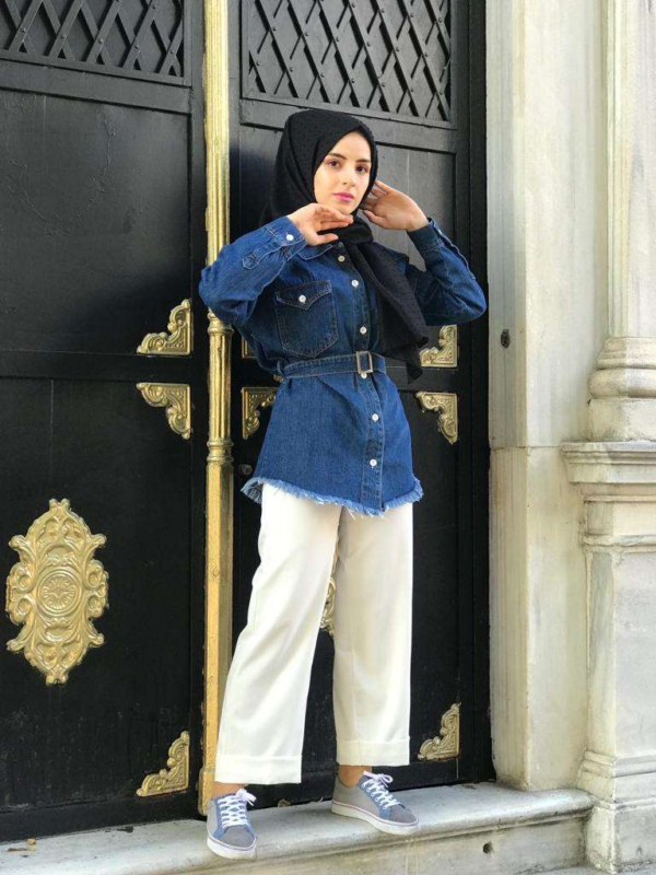 بنطال نسائي أبيض تصميم حديث ورائع – صناعة تركية