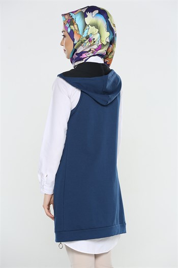 سترة نسائية زرقاء داكنة تصميم جذاب – صناعة تركية