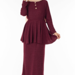 طقم نسائي بورجوندي تصميم حديث و رائع - صناعة تركية