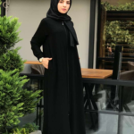 عباءة نسائية سوداء تصميم حديث و رائع - صناعة تركية