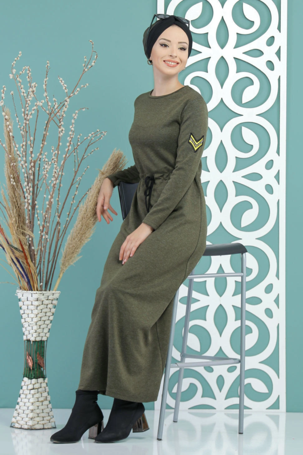 ملابس رياضية نسائية خضراء (زيتية) تصميم حديث و رائع – صناعة تركية