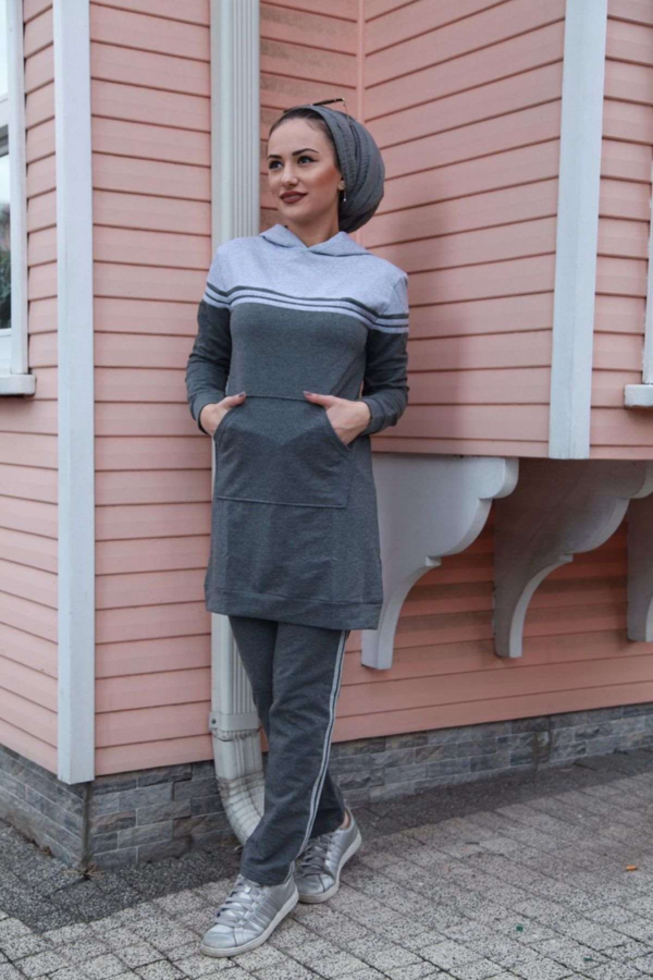 ملابس رياضية نسائية رمادية تصميم رائع و جذاب – صناعة تركية