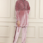 ملابس رياضية نسائية وردية تصميم حديث وراقي - صناعة تركية