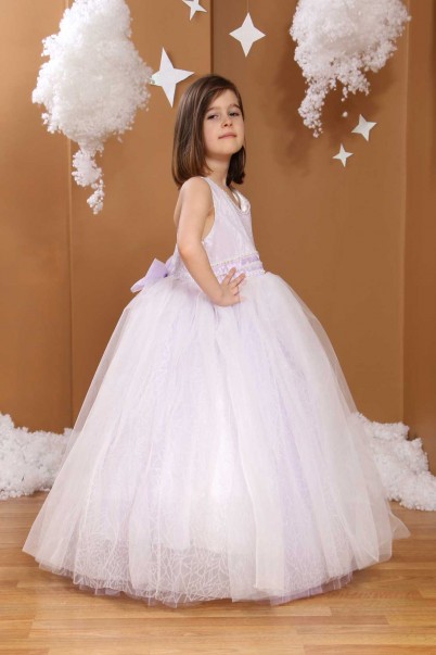 فستان مناسبات أبيض للبنات .. موديل وتصميم حديث صناعة تركية