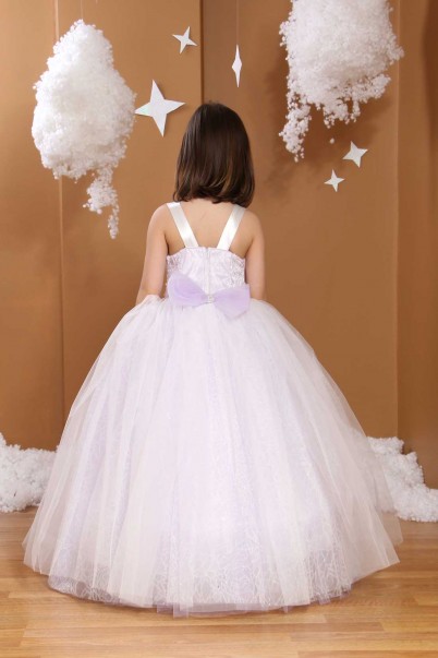 فستان مناسبات أبيض للبنات .. موديل وتصميم حديث صناعة تركية