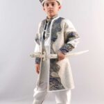 ملابس السنة للأولاد بيج فاتح منقوش .. تصميم عثماني – صناعة تركية