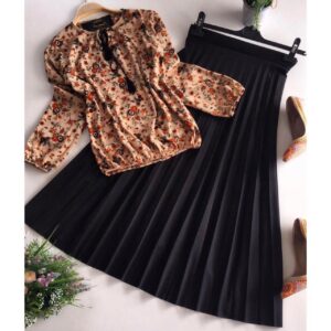 بلوزة مع تنورة سوداء تصميم رائع وجذاب – صناعة تركية