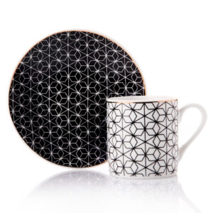 طقم فناجين قهوة أبيض وأسود مع زخرفة هندسية تصميم حديث وراقي – صناعة تركية