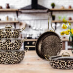 طقم طناجر طهي مزخرفة 9 قطع تصميم حديث وراقي – صناعة تركية