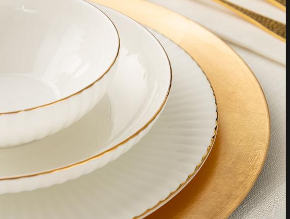 طقم صحون سفرة ذهبي مكون من 16 قطعة تصميم حديث وراقي – صناعة تركية
