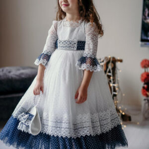 فستان أفراح بناتي أبيض وأزرق مطرز بتصميم جميل و جذاب - صناعة تركية