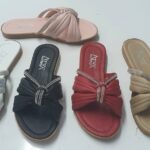 شبشب نسائي مرصع بالألماس بتصميم حديث ورائع / صناعة تركية – بيع بالجملة