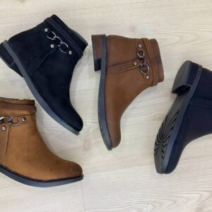 جزمة نسائية قصيرة مزينة بألوان متعددة تصميم عصري ومريح / صناعة تركية - بيع بالجملة