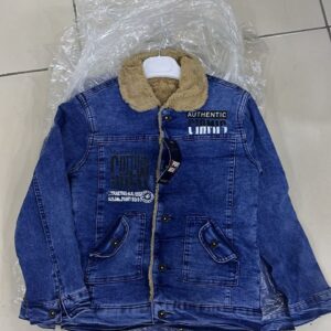 شروة حرق بسعر مميز 2400 قطعة جاكيت شتوي ولادي / السعر 4.55 دولار